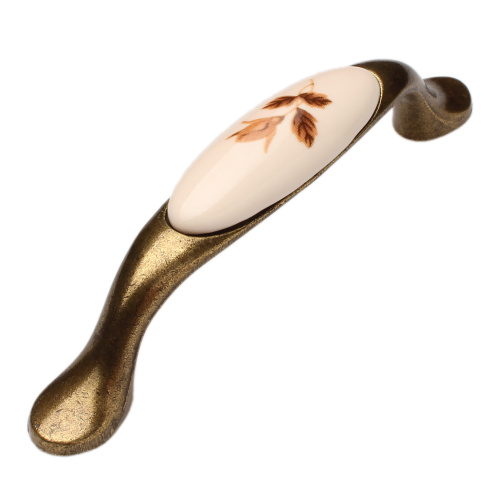 ручка дуга ld 8240-2/96 ba/c 96мм. бронза античная/керамика   купить в https://rmkmasterium.ru/