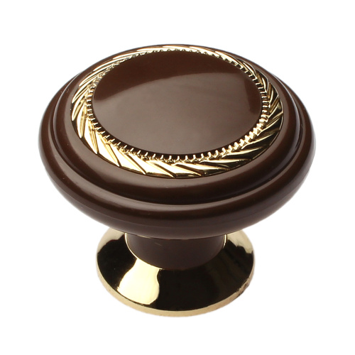 р.о. кнопка с частичным покрытием к-6 07.07.21 ольха/золото (уп 800 шт) купить в https://rmkmasterium.ru/