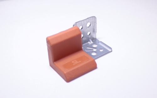 уголок декоративный 28*28 вишня купить в https://rmkmasterium.ru/